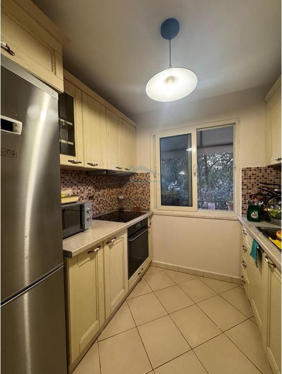 Qera , Apartament 2+1 , Rruga e Durresit , Tirane