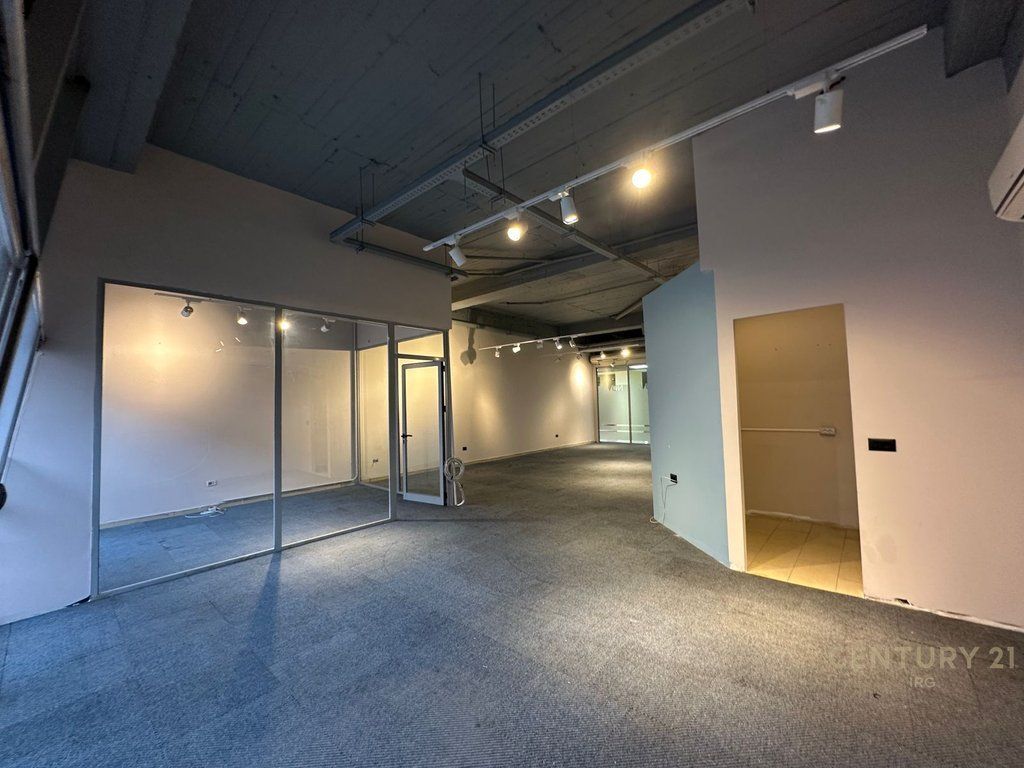 Office space for rent at Condor Center, Kavajes Street!
