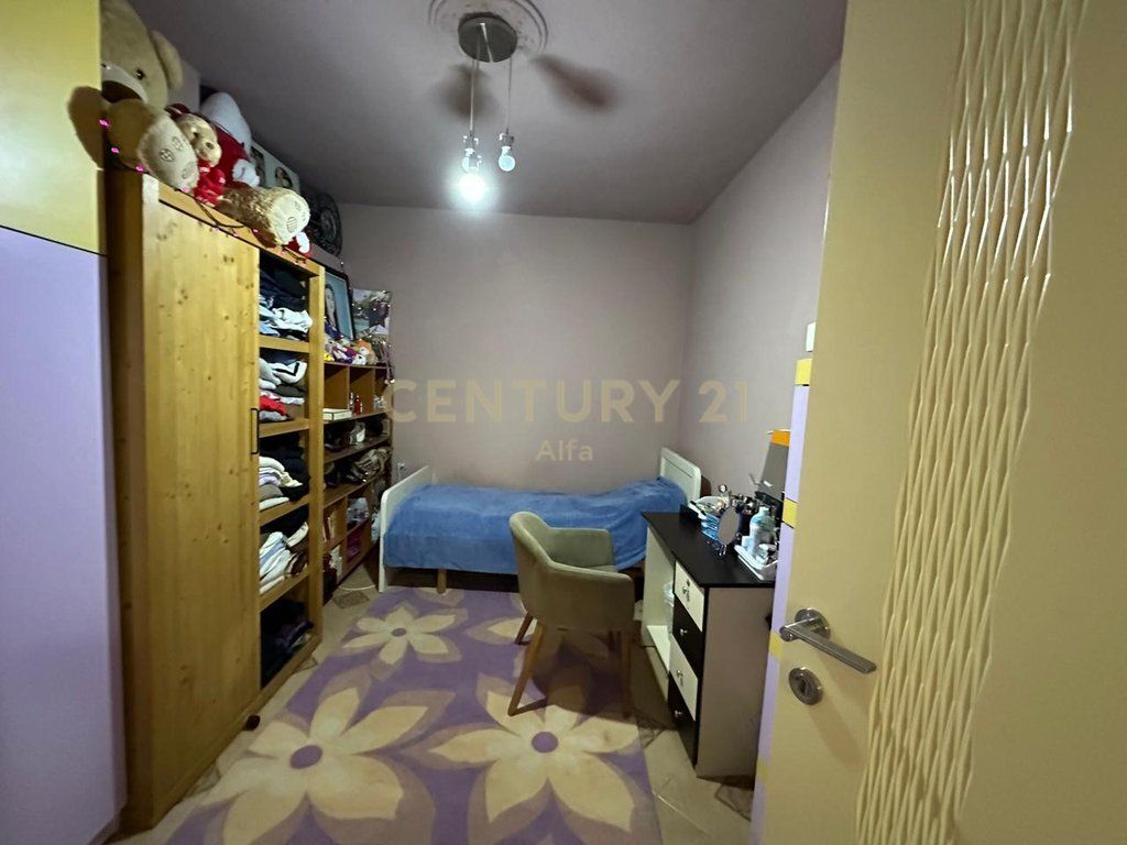 VILLA SU DUE PIANI IN VENDITA A IBE