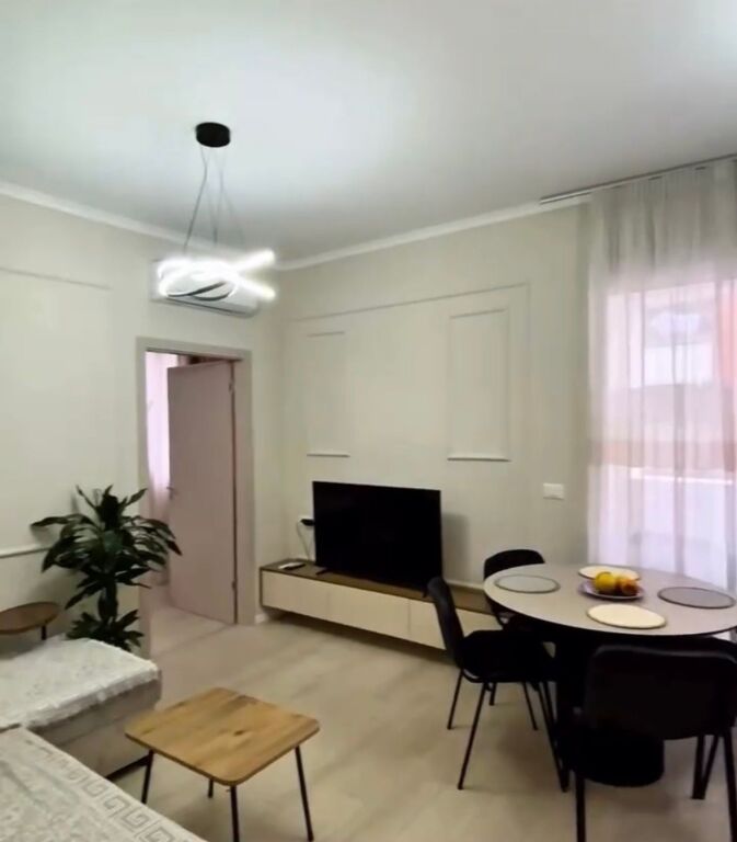 Apartament 1+1 me Qera , Astir
