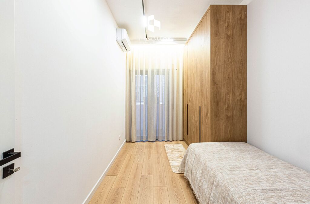 🔥Apartament Hera e Parë me qira: 2+1 &amp; Ballkon || (📍Qendër të Tiranës - Brenda qendrës Galeria)  || 1300€/Muaj 100% E re 🔥