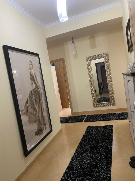 🏡✨ APARTAMENT 2+1 ME QIRA – PRANË BASHKISË, VLORË