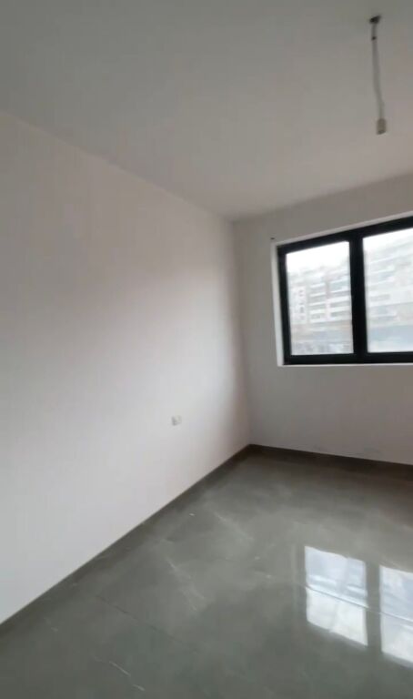 Jepet me qira 3+1+post parkimi tek future home rezidence