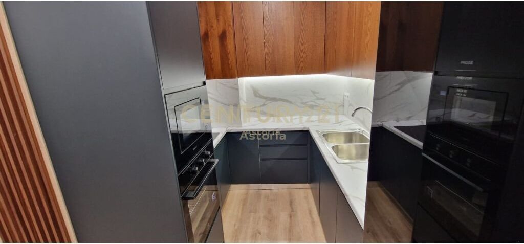 JEPET ME QIRA APARTAMENT PREMIUM 2+1+2+POST PARKIMI TE BULEVARDI I RI