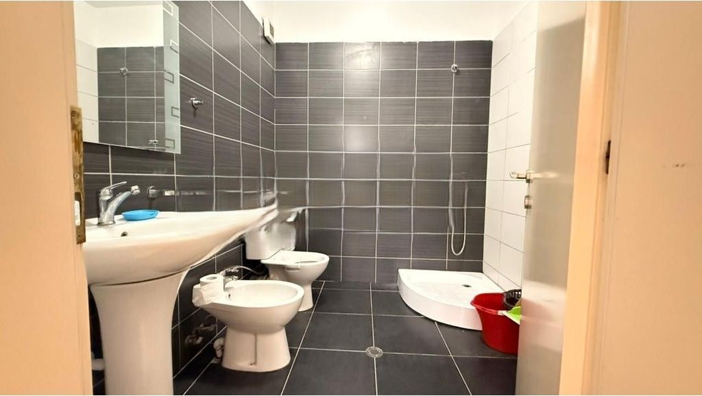 AFFITTASI APPARTAMENTO 2+1+2 A ASTIR