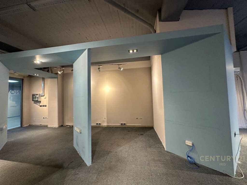 Office space for rent at Condor Center, Kavajes Street!
