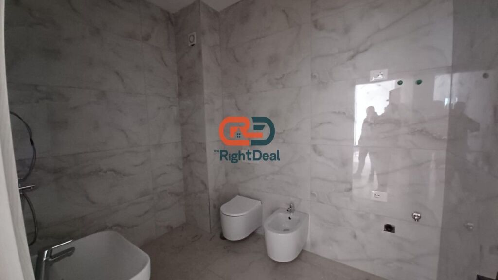 Tek Golden Hands Ne Paskuqan, Shitet Apartament 2+1, Me Planimetri Te Rregullt!