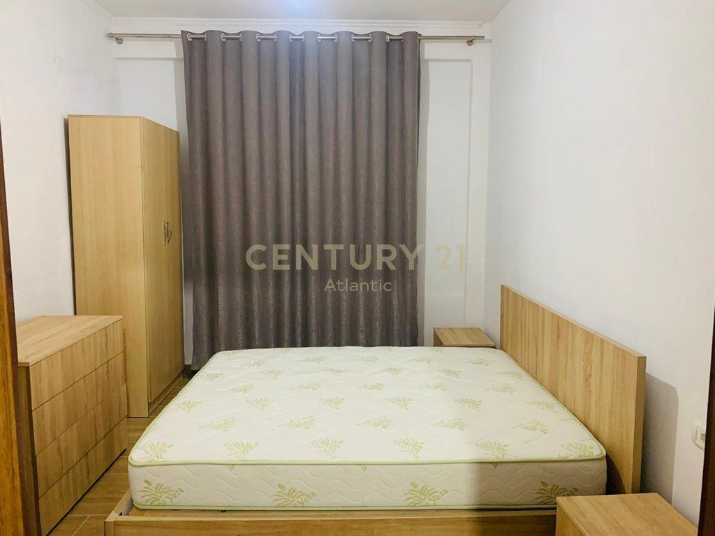 APARTAMENT 2+1 ME QERA TEK ROYAL GAZ, ISH KENETE