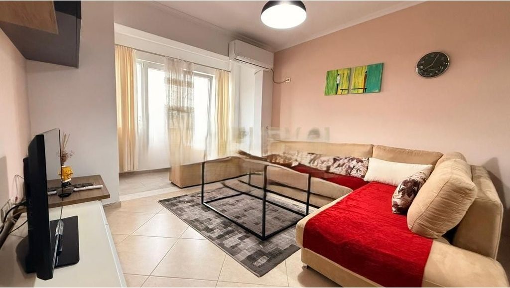 AFFITTASI APPARTAMENTO 2+1+2 A ASTIR