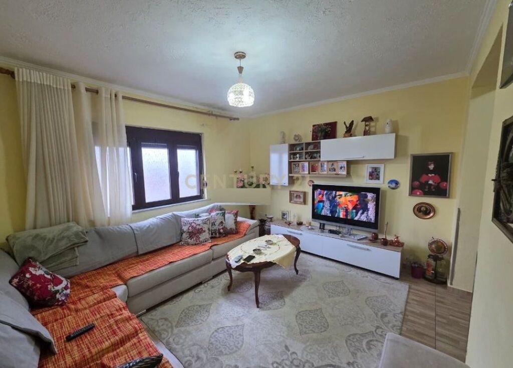 SHITET APARTAMENT 2+1 NE ZONEN E OXHAKUT!