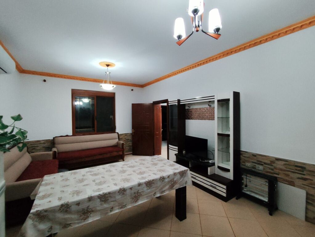 piano villa in affitto, Yzberisht