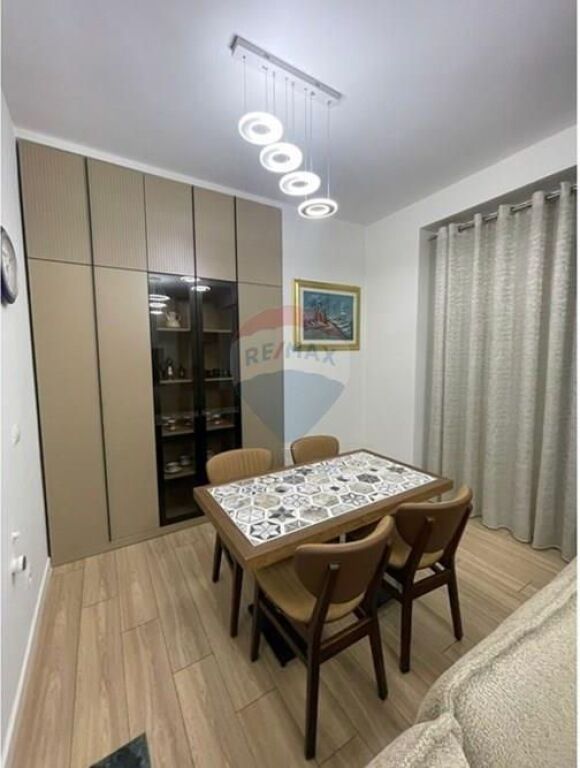 APARTAMENT 3+1+2 PER QIRA