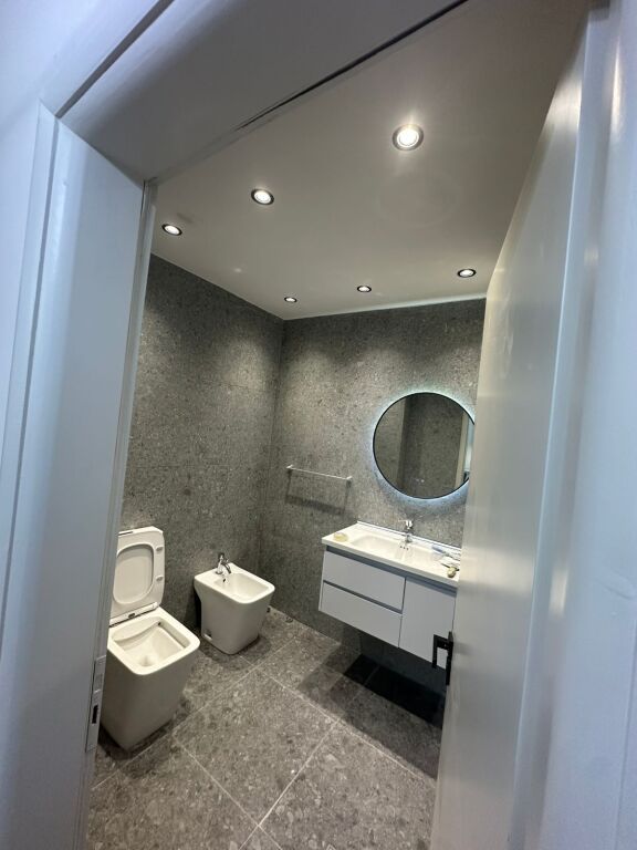 1+1, furnished at the usluga complex train station, 650 euro