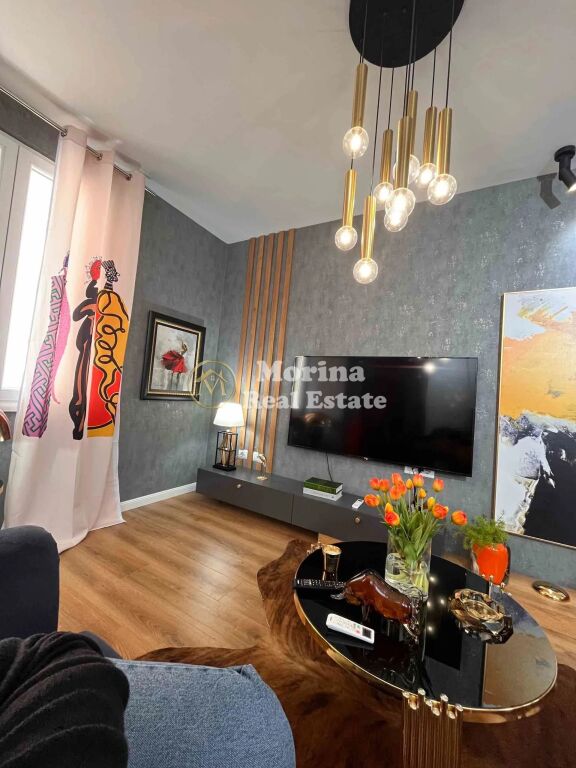 Qera | Apartament 1 + 1 | Mozaiku, Qender | 850 €/muaj