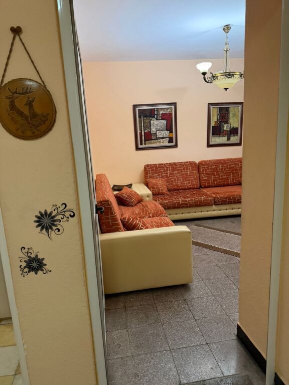 Jepet Me Qera Apartament 1+1+1 Ballkon