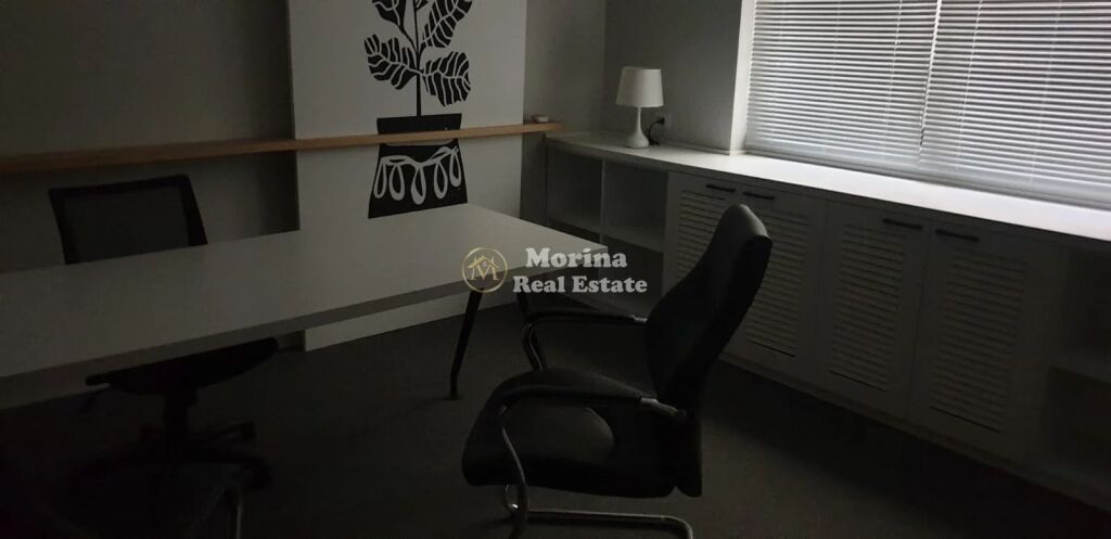 Affitto | Appartamento 1 + 1 adattato per Ufficio | Bllok| 800 €/mese