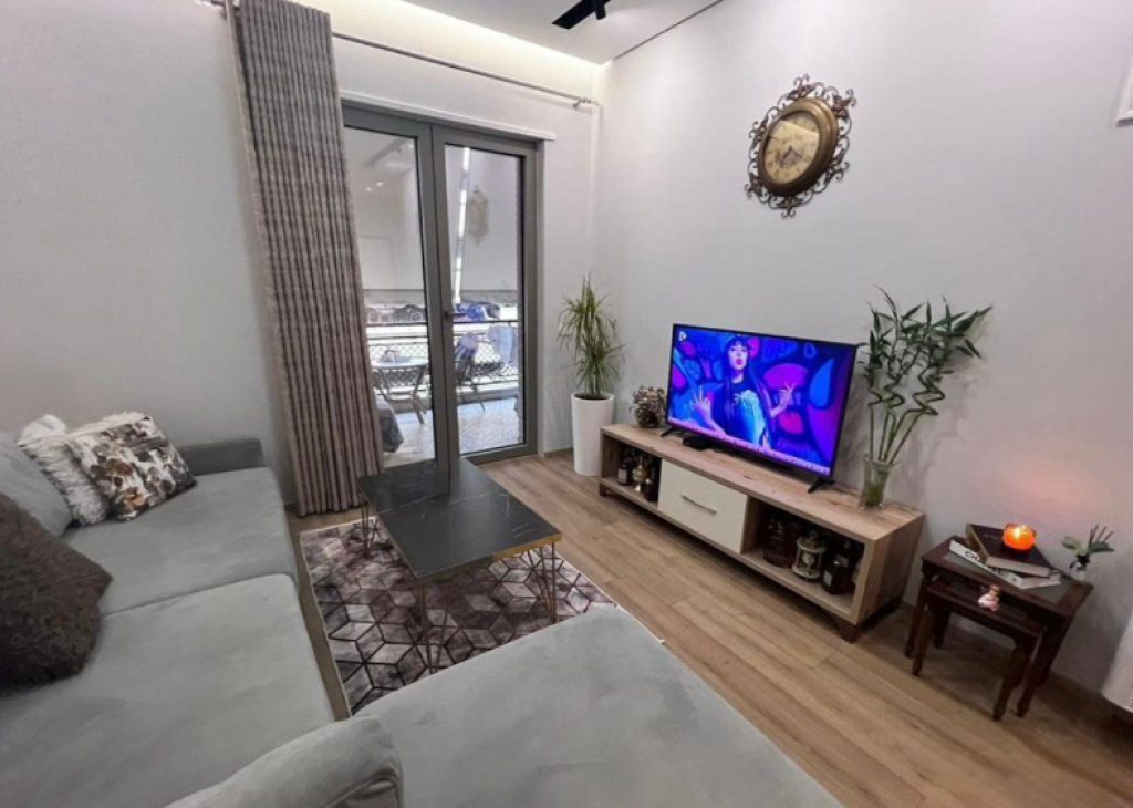 💎 Shitet Super Apartament 1+1 – Kompleksi Delijorgji