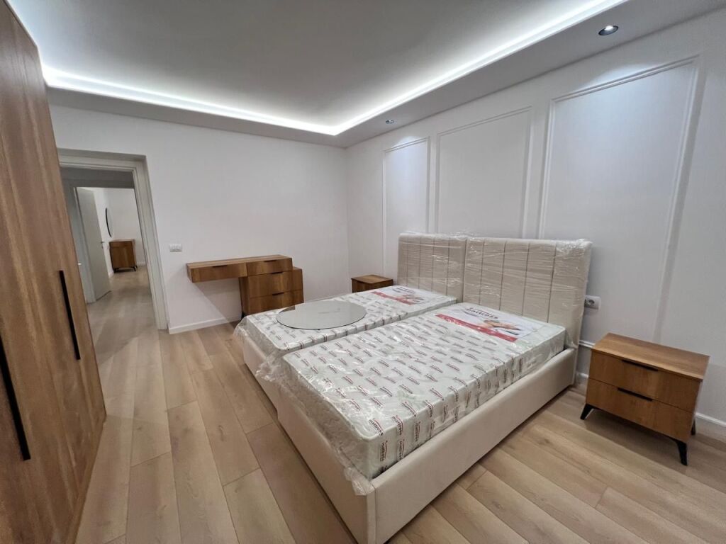 Appartamento 2+1 In Affitto, Comune di Parigi, Tirana