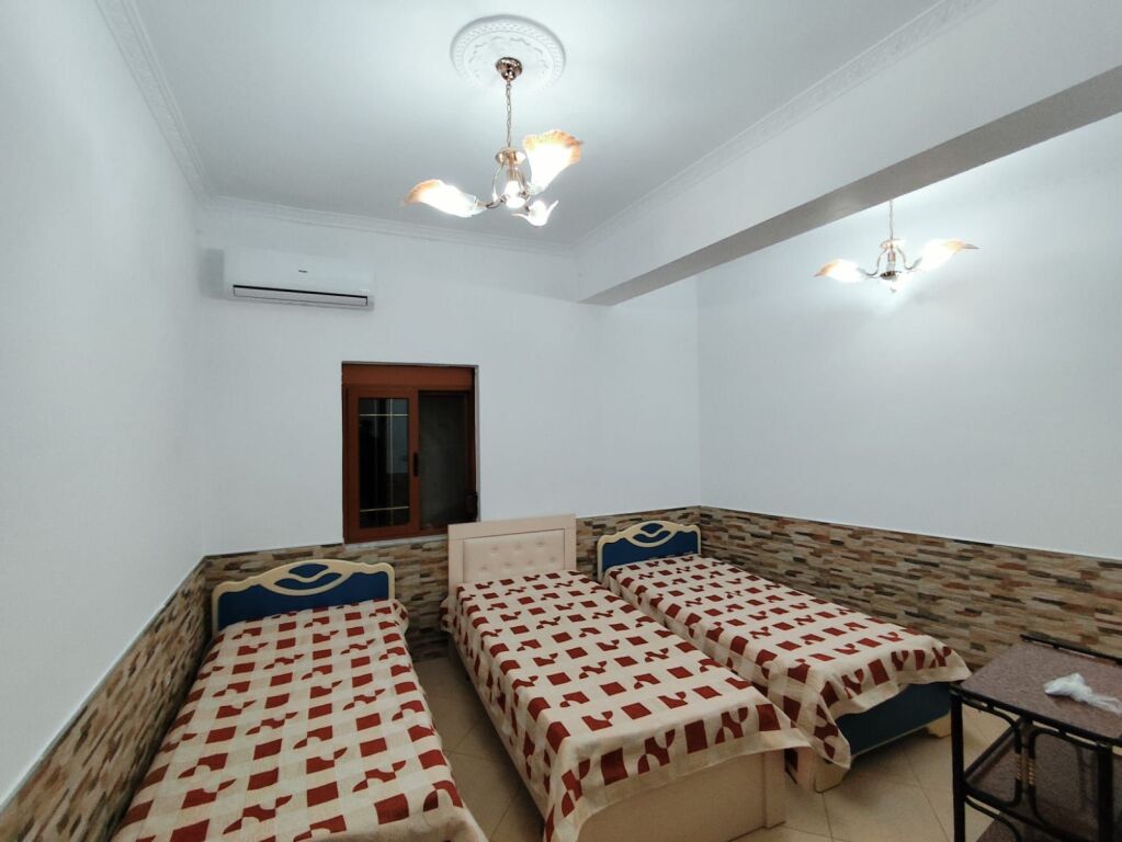 piano villa in affitto, Yzberisht