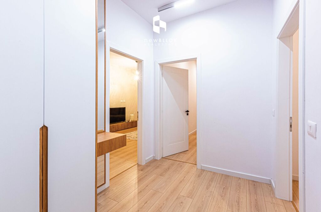 🔥Apartament Hera e Parë me qira: 2+1 &amp; Ballkon || (📍Qendër të Tiranës - Brenda qendrës Galeria)  || 1300€/Muaj 100% E re 🔥