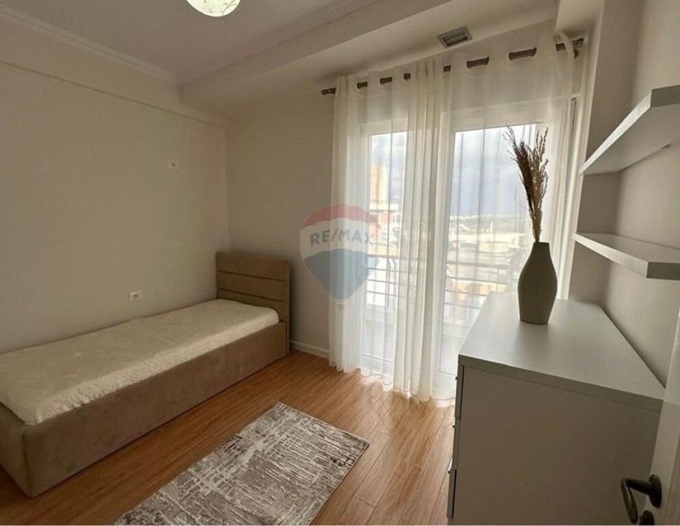 Apartament - Për Shitje - FZ Rezidence, Tiranë 530201045-195