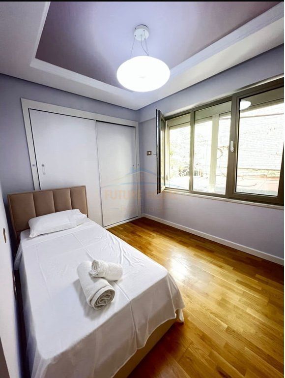 Qera, Apartament 2+1, Bulevardi Zogu I , Tirane