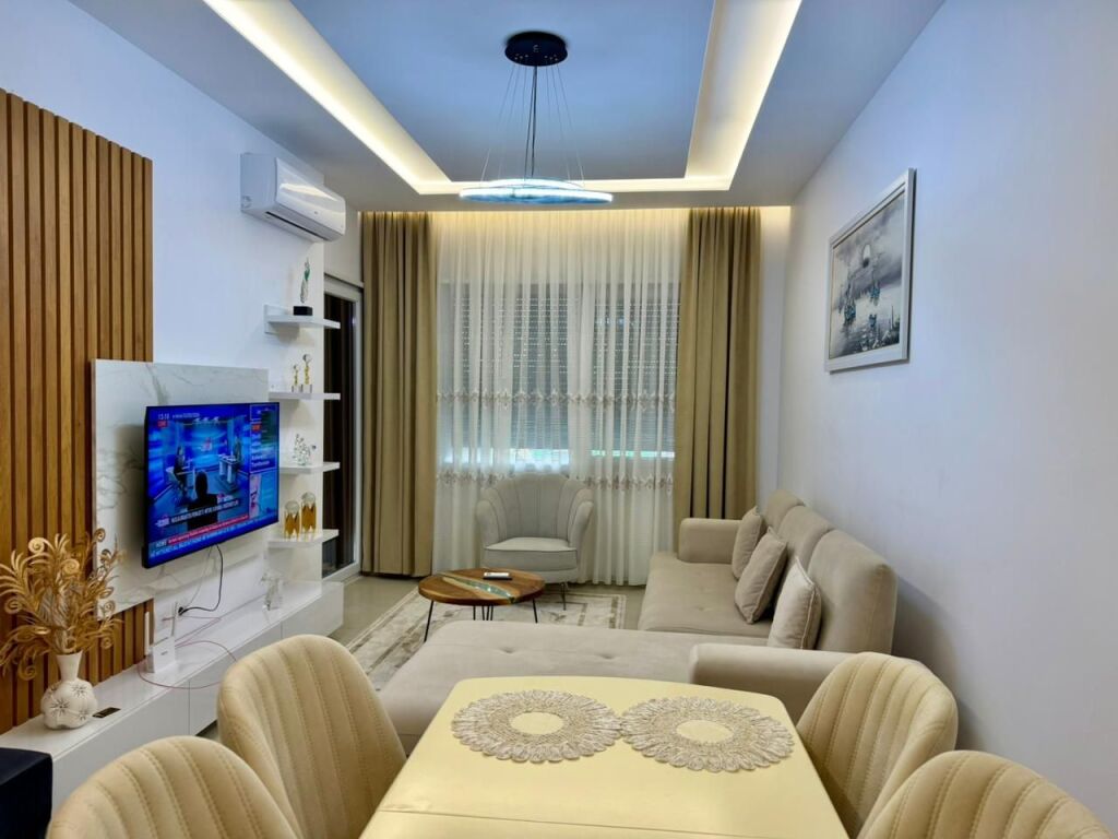 🏡 Apartament 1+1 me Qira – Rruga Bedri Karapici