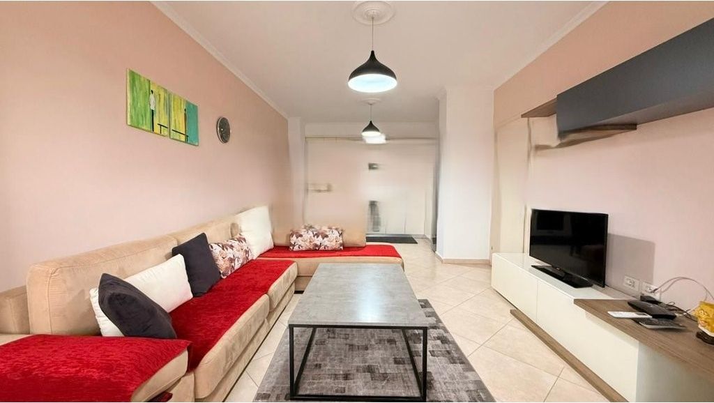 AFFITTASI APPARTAMENTO 2+1+2 A ASTIR