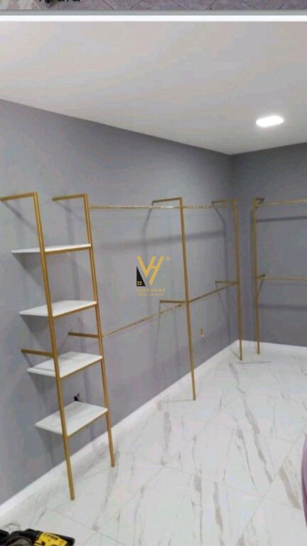 AFFITTASI NEGOZIO 80 M2 IN VIA 21 DICEMBRE 610.000 LEKE