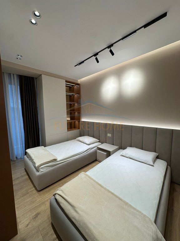 Shitet, Apartament 2+1, Golden Tower Residence, Rruga Mine Peza