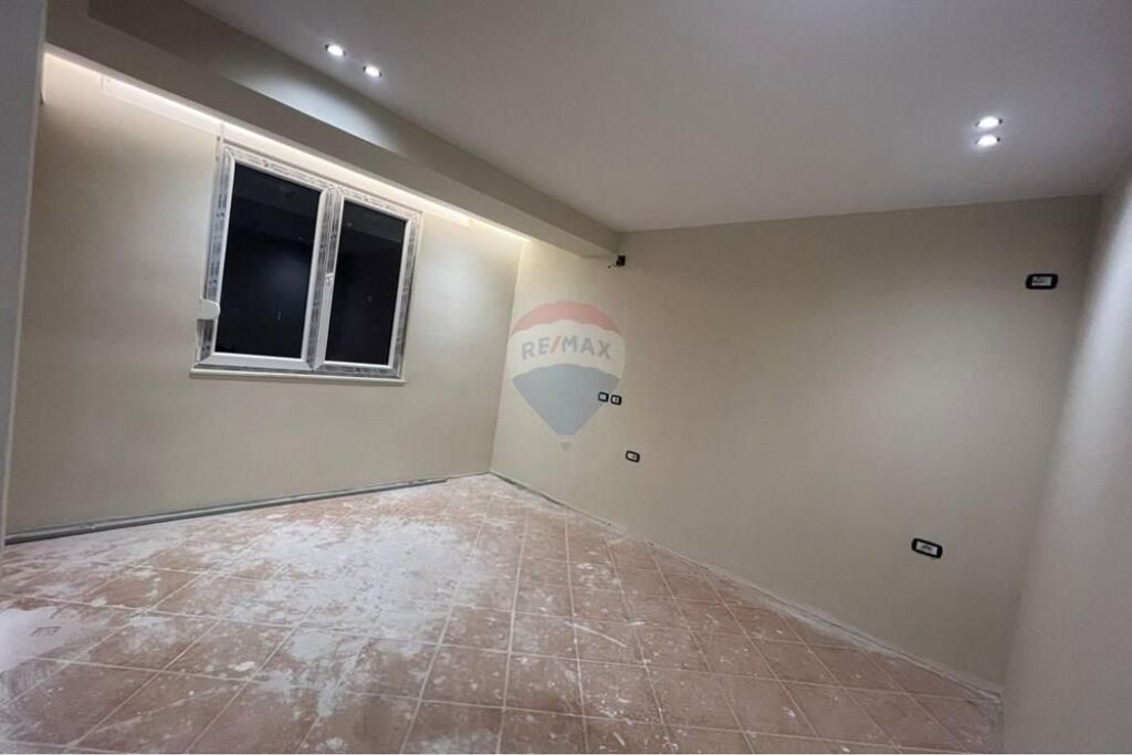 Apartament - Për Shitje - Ambasada Amerikane, Tiranë