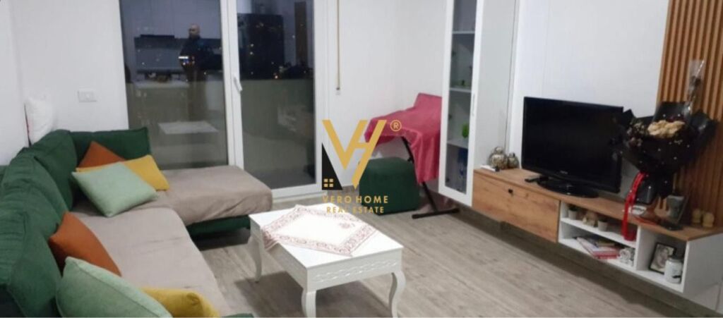 JEPET APARTAMENT 1+1 ME QIRA NE YZBERISHT 60.000 LEKE