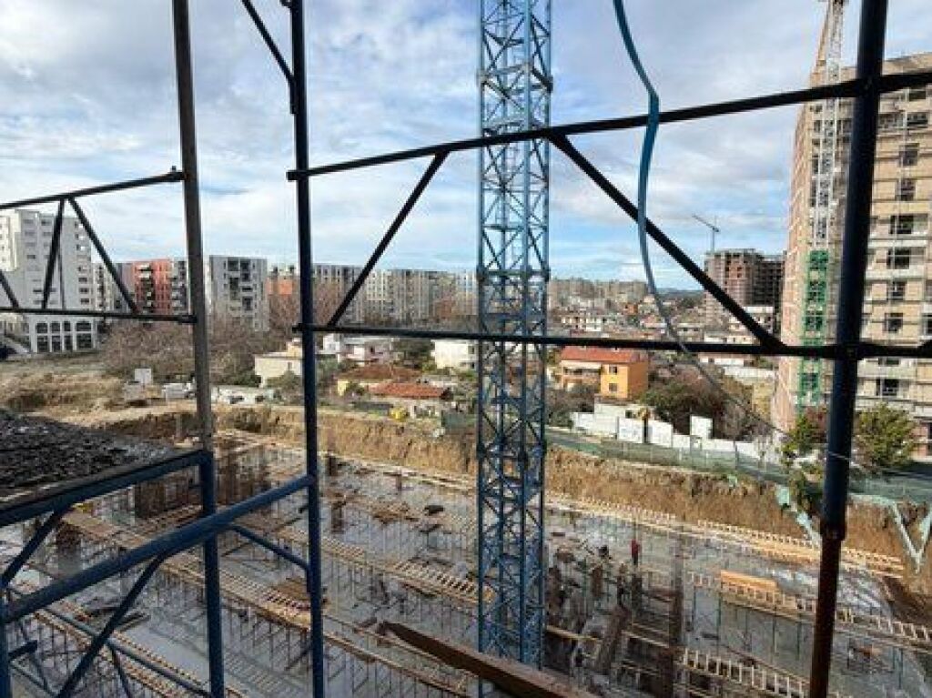 For sale, Apartment 2+1+2, Aviation Field, Tirana