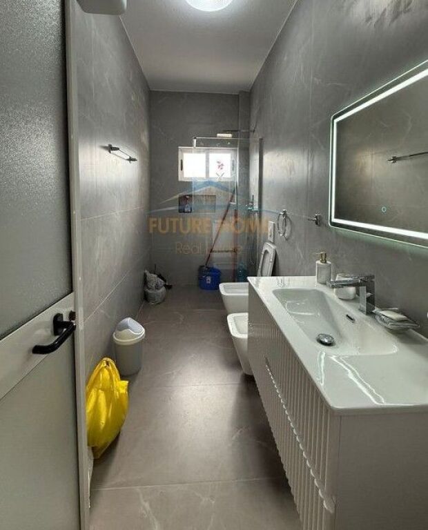 Affitto, Appartamento 2+1, Via Kongresi i Manastirit, Tirana.