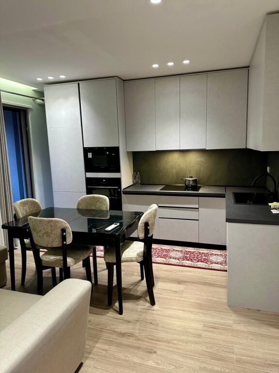 📣Apartment 2+1 for Rent with Parking 📍"Kuqe" School 🛣️ "Qemal Stafa" Street ✨