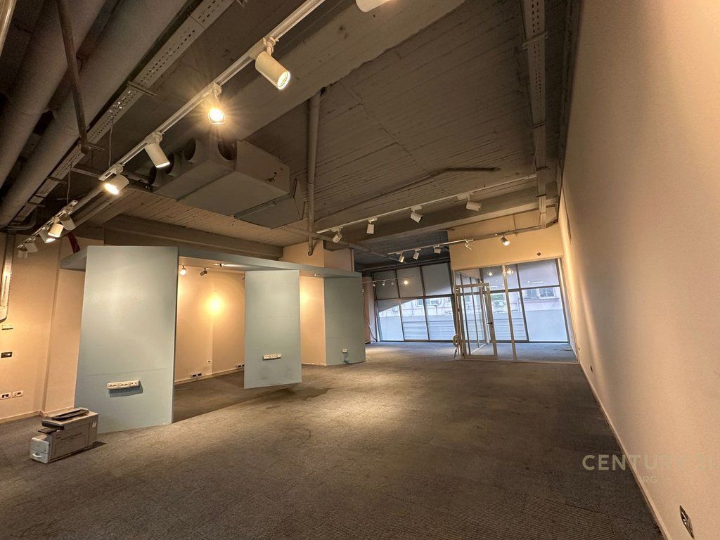 Office space for rent at Condor Center, Kavajes Street!
