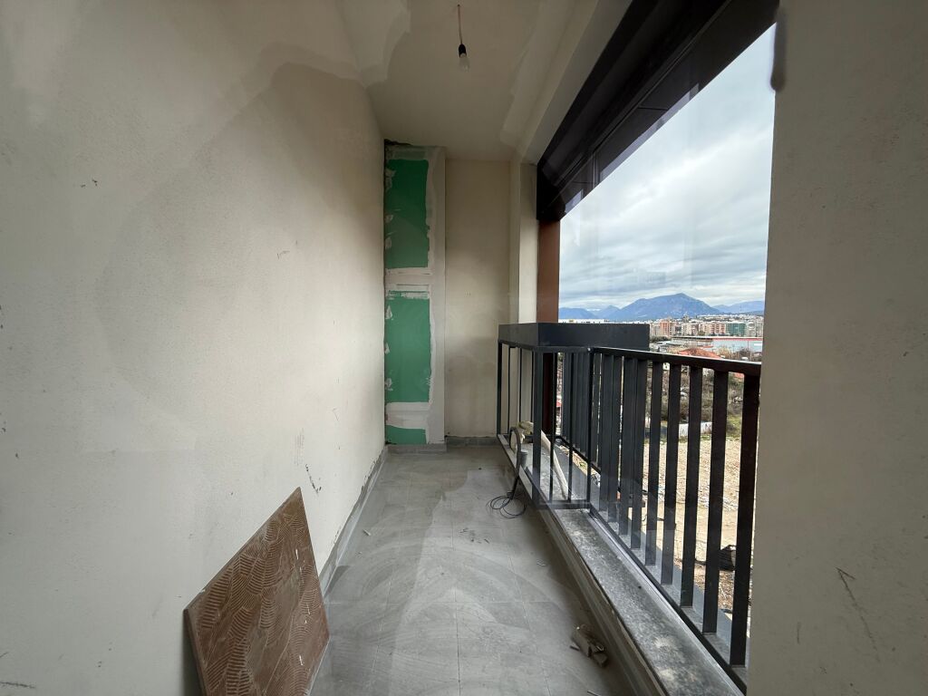 📣 SHITET Apartament 1+1 me Post Parking 📍 Rruga "Jordan Misja", Prane Kompeksit "Ndregjoni" ✨  