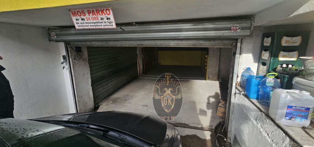 🚗✨ SHITET GARAZH NË LAGJEN 4 – ZGJIDHJE IDEALE PËR PARKIM OSE INVESTIM ✨🚗