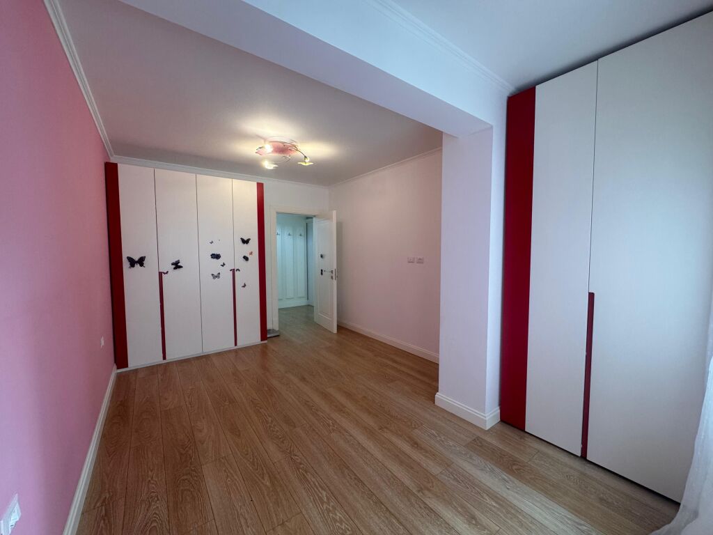 Apartament 2+1 per shitje Golem