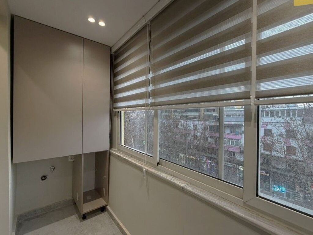 Shitet, Apartament 1+1, 21 Dhjetori, Tirane.