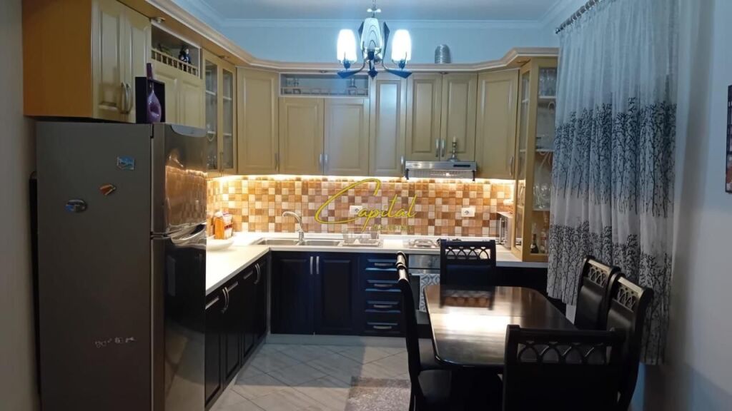 APARTAMENT ME QIRA 2+1 SAUK 40.000 LEKE