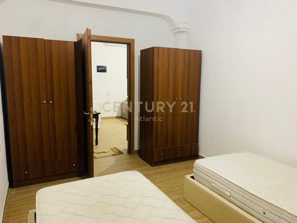 APARTAMENT 2+1 ME QERA TEK ROYAL GAZ, ISH KENETE