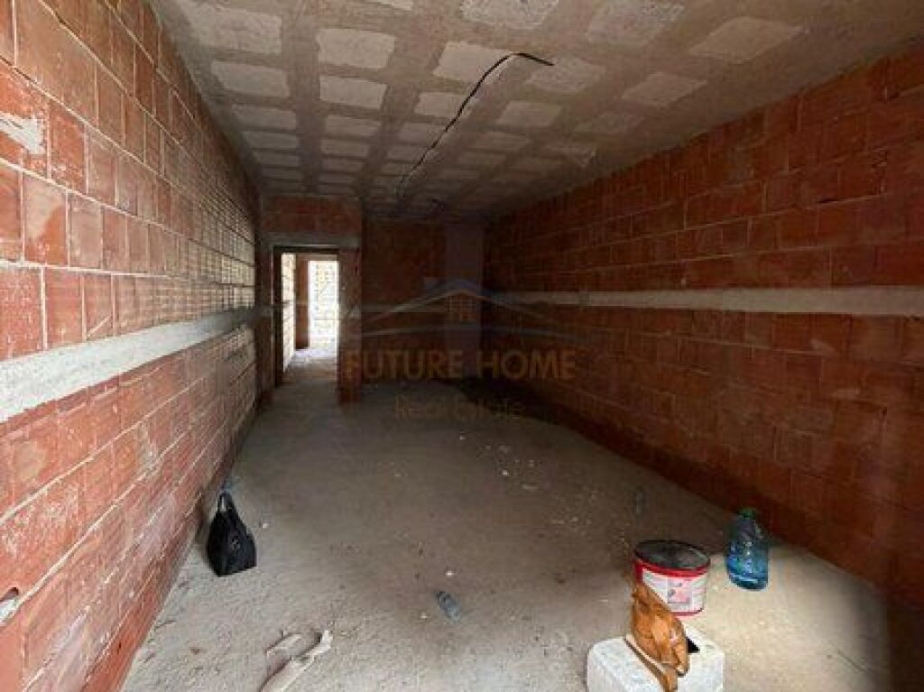 For sale, Apartment 2+1+2, Aviation Field, Tirana