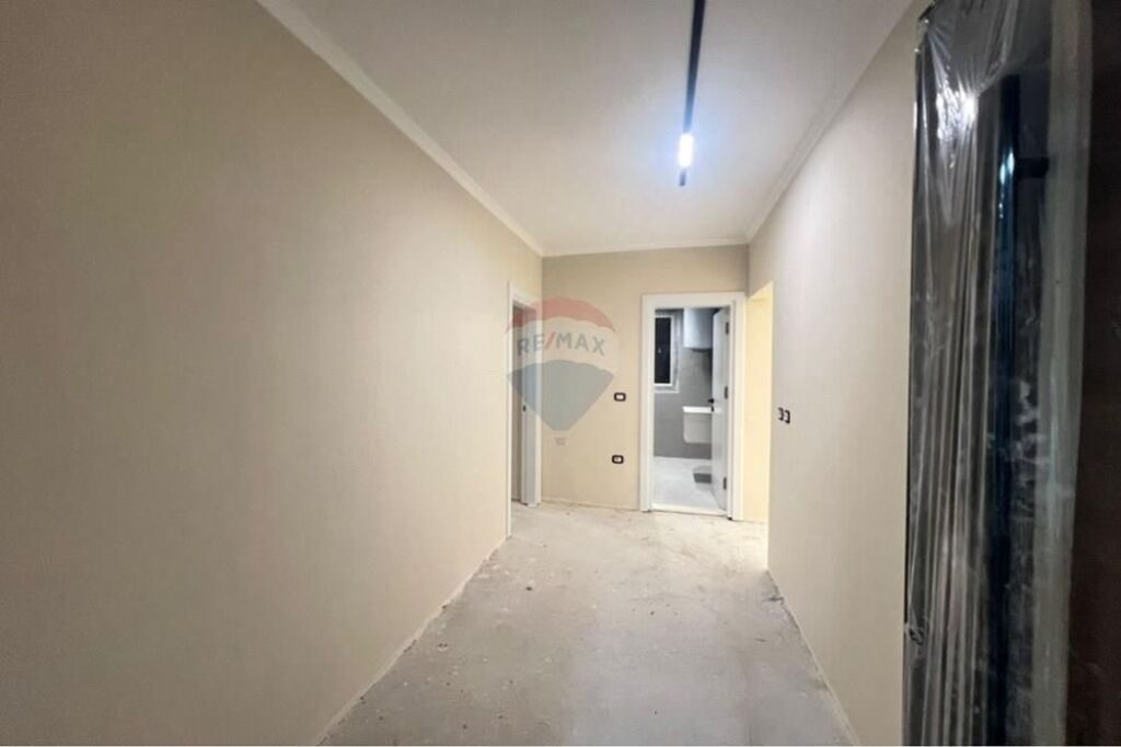 Apartament - Për Shitje - Ambasada Amerikane, Tiranë