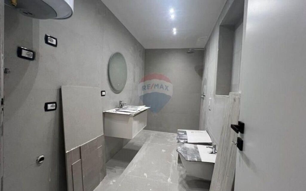 Apartament - Për Shitje - Ambasada Amerikane, Tiranë(ID: 530221059-455)