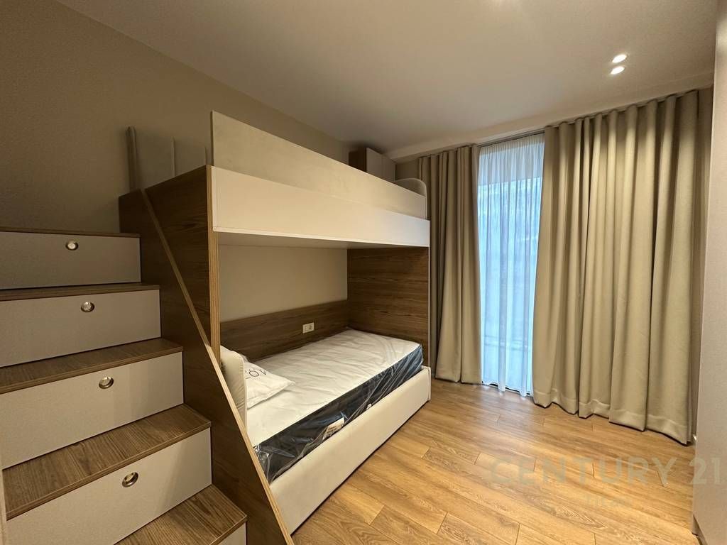 JEPET ME QERA APARTAMENT LUKSOZ TEK GOLDEN TOWER