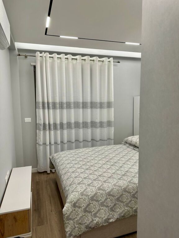 📣Apartment 2+1 for Rent with Parking 📍"Kuqe" School 🛣️ "Qemal Stafa" Street ✨