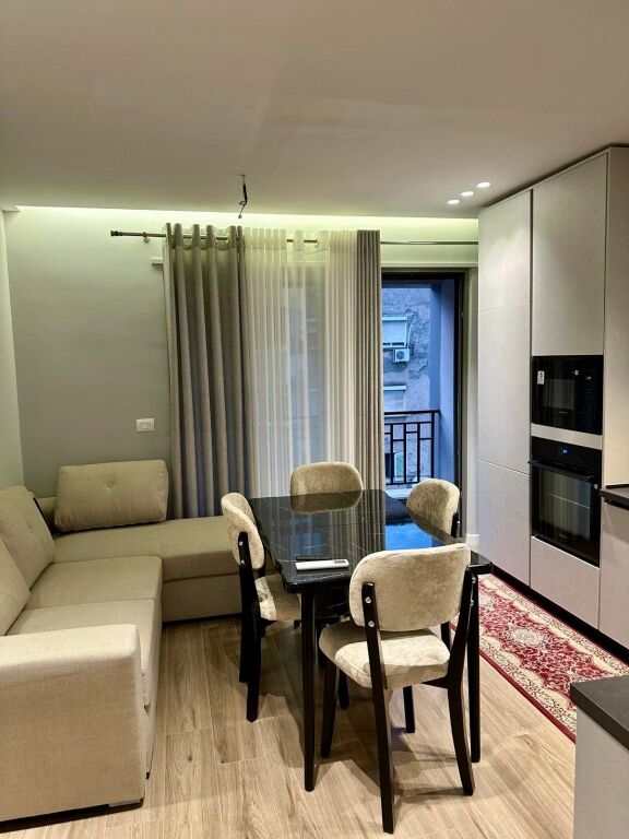 📣Apartment 2+1 for Rent with Parking 📍"Kuqe" School 🛣️ "Qemal Stafa" Street ✨