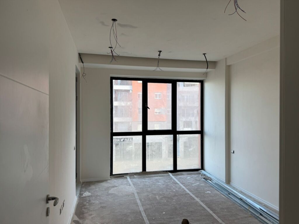 🏠 Jepet me qira – Apartament 1+1 në Urban Gate