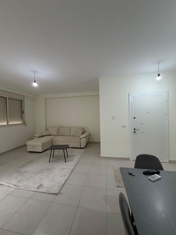 Jepet me qera apartament 1+1 – Totalisht i mobiluar